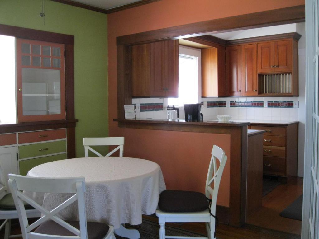 סנטה ברברה A White Jasmine Inn מראה חיצוני תמונה