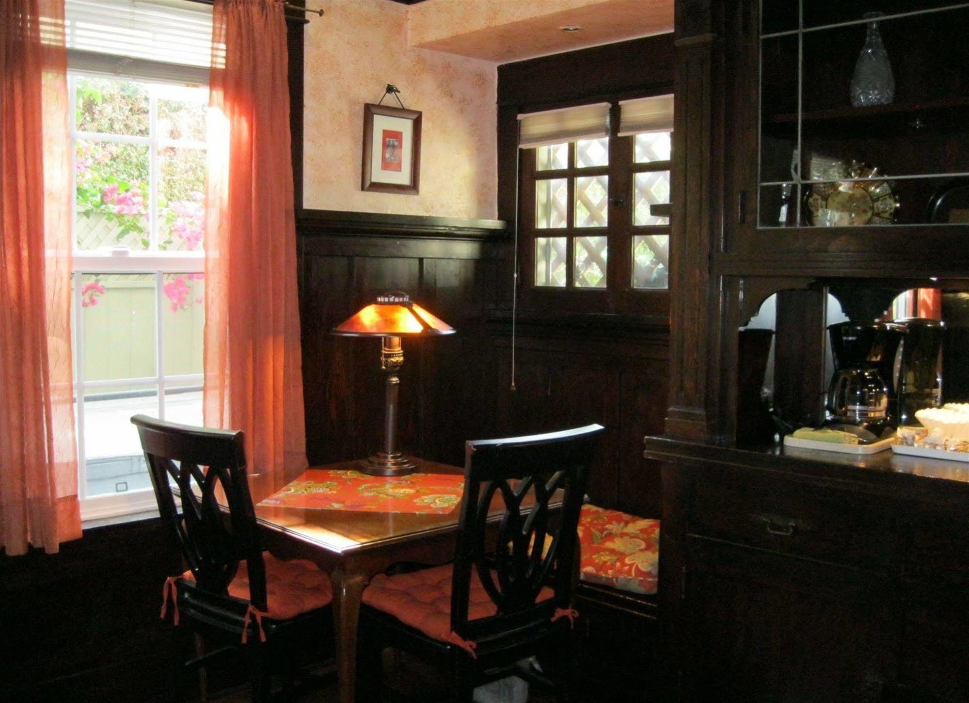 סנטה ברברה A White Jasmine Inn מראה חיצוני תמונה
