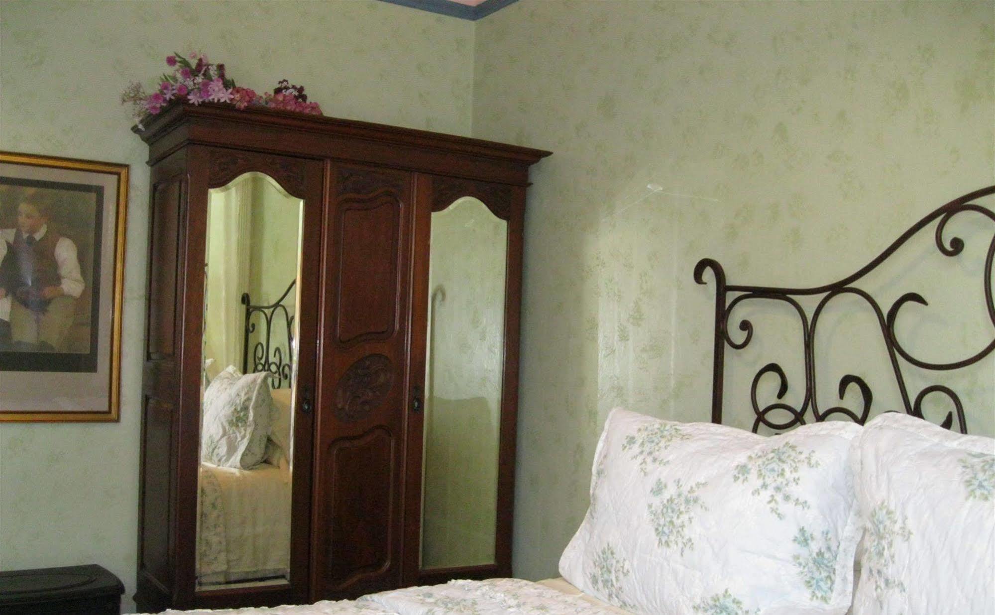 סנטה ברברה A White Jasmine Inn מראה חיצוני תמונה